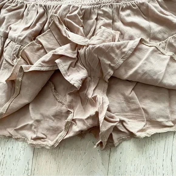 NWOT Ruffle Flowy Shorts | Amazon - Picture 5 of 9